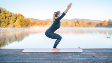 how-to-do-chair-pose-(utkatasana)