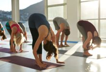 8-little-things-yoga-instructors-really-wish-you’d-stop-doing-in-class